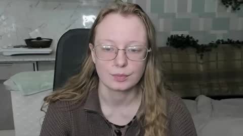 Snapshot of meowcr chatting on 10.31.25 meowcr online show from 10.31.25