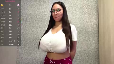 Mona online show from 02.04.26