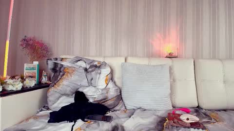 Snapshot of meowroslava chatting on 10.06.25 meowroslava online show from 10.06.25