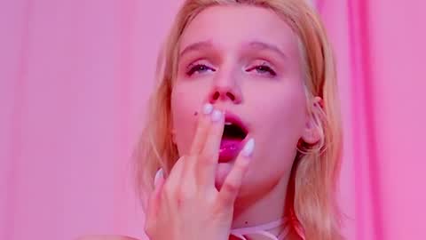 Lilu online show from 04.17.26