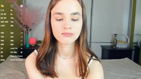 Julie online show from 04.03.26