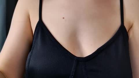 Mia online show from 03.18.26