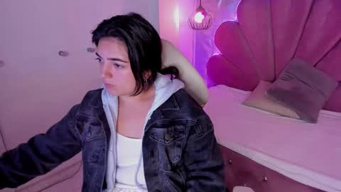 Snapshot of meraki_fraise chatting on 02.22.25    online show from 02.22.25