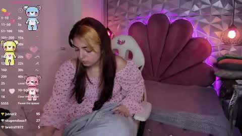 Snapshot of meraki_fraise chatting on 03.04.25    online show from 03.04.25