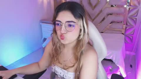 Snapshot of meraki_fraise chatting on 10.23.25    online show from 10.23.25