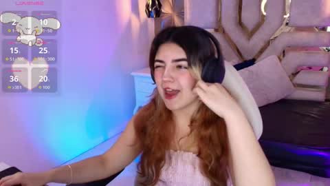 Snapshot of meraki_fraise chatting on 11.07.25 online show from 11.07.25