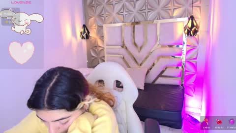 Snapshot of meraki_fraise chatting on 11.16.25 online show from 11.16.25