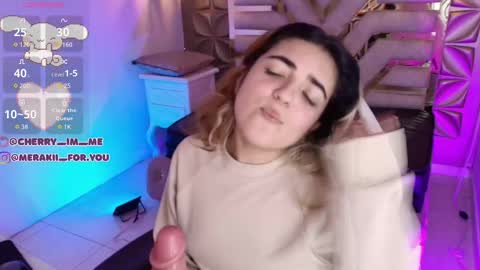 Snapshot of meraki_fraise chatting on 11.28.25 online show from 11.28.25