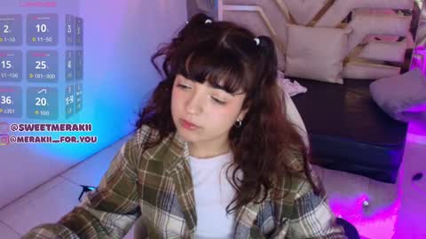 Snapshot of meraki_fraise chatting on 02.08.26 online show from 02.08.26