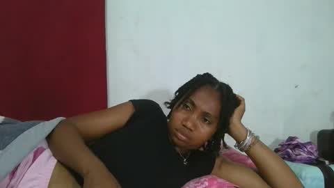 meraldaaaa online show from 10.25.25