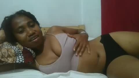 meraldaaaa online show from 10.28.25