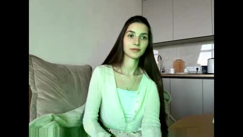 Snapshot of meralynn chatting on 04.19.26 LEVA online show from 04.19.26