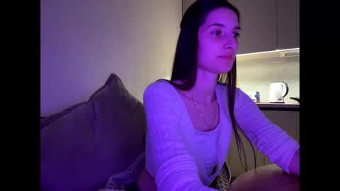 Snapshot of meralynn chatting on 04.19.26 LEVA online show from 04.19.26