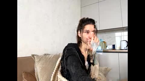 Snapshot of meralynn chatting on 04.20.26 LEVA online show from 04.20.26