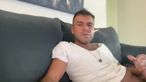 Snapshot of mercedes190d chatting on 07.28.26 Mercedes190d online show from 07.28.26