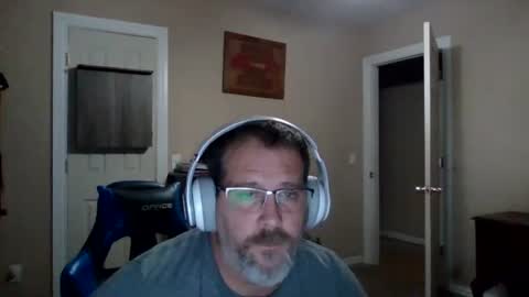 Snapshot of mercer1977 chatting on 10.05.25 mercer1977 online show from 10.05.25