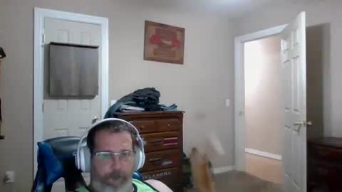 Snapshot of mercer1977 chatting on 10.12.25 mercer1977 online show from 10.12.25