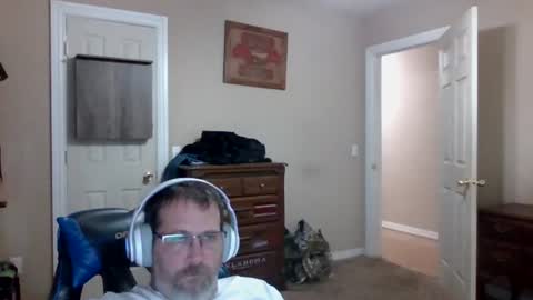 Snapshot of mercer1977 chatting on 10.22.25 mercer1977 online show from 10.22.25