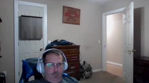 Snapshot of mercer1977 chatting on 10.25.25 mercer1977 online show from 10.25.25