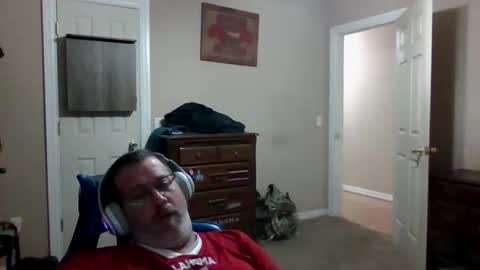 Snapshot of mercer1977 chatting on 11.02.25 mercer1977 online show from 11.02.25