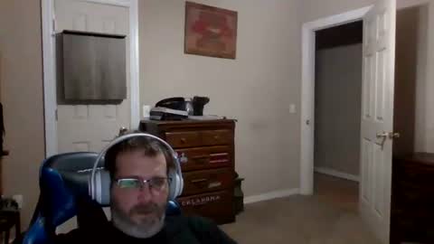 Snapshot of mercer1977 chatting on 11.21.25 mercer1977 online show from 11.21.25