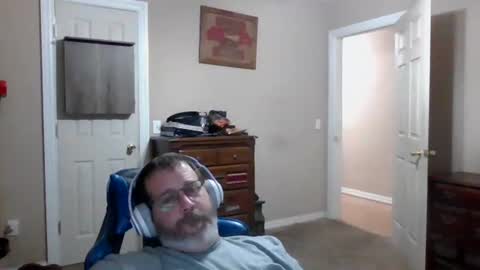 Snapshot of mercer1977 chatting on 12.01.25 mercer1977 online show from 12.01.25