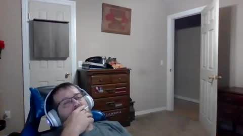 Snapshot of mercer1977 chatting on 12.13.25 mercer1977 online show from 12.13.25