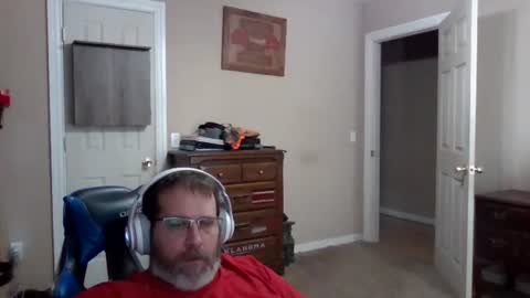 Snapshot of mercer1977 chatting on 12.18.25 mercer1977 online show from 12.18.25