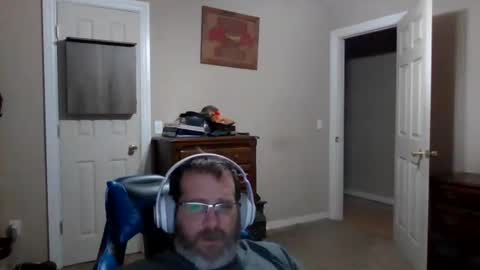 Snapshot of mercer1977 chatting on 12.21.25 mercer1977 online show from 12.21.25