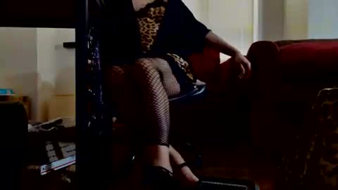 Snapshot of mercybcdtv1 chatting on 12.20.25 mercybcdtv1 online show from 12.20.25