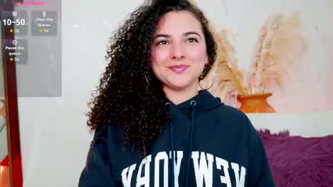 Snapshot of merida_bell18 chatting on 06.11.26 Merida Bell online show from 06.11.26