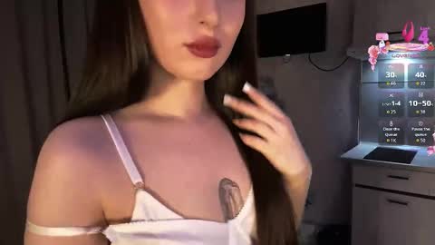 Snapshot of meridethvilca chatting on 02.17.26 Rina online show from 02.17.26