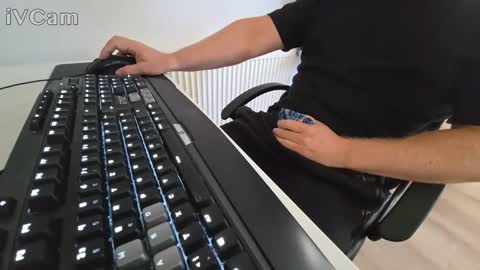 Snapshot of meridian132 chatting on 09.18.25 meridian132 online show from 09.18.25