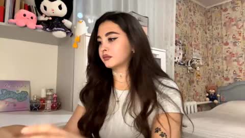 Enni online show from 11.20.25