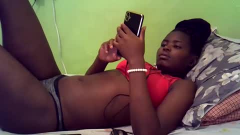 merlin_queen online show from 02.15.25