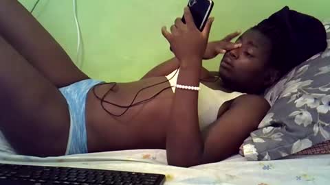 merlin_queen online show from 02.16.25