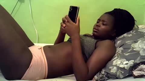 merlin_queen online show from 02.20.25