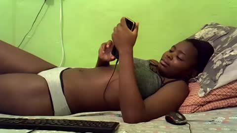 merlin_queen online show from 02.26.25