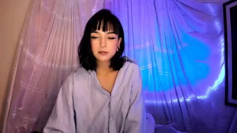 Snapshot of merlynn_ chatting on 02.06.25 Diane 3 online show from 02.06.25