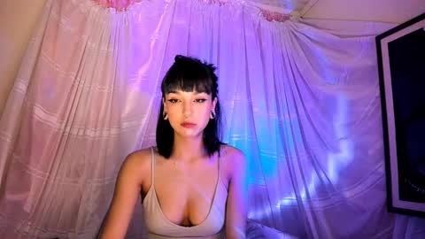 Snapshot of merlynn_ chatting on 02.07.25 Diane 3 online show from 02.07.25