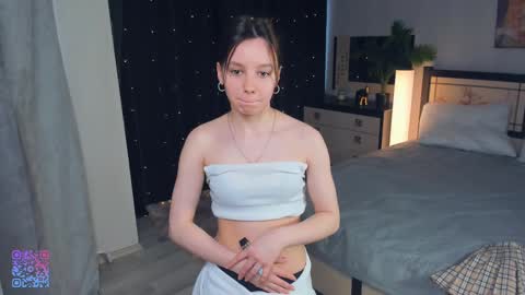 Snapshot of meryldell chatting on 03.04.25 Lollita online show from 03.04.25