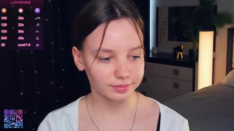 Snapshot of meryldell chatting on 03.08.25 Lollita online show from 03.08.25