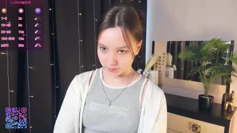 Snapshot of meryldell chatting on 03.12.25 Lollita online show from 03.12.25