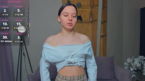 Snapshot of meryldell chatting on 10.06.25 Lollita online show from 10.06.25