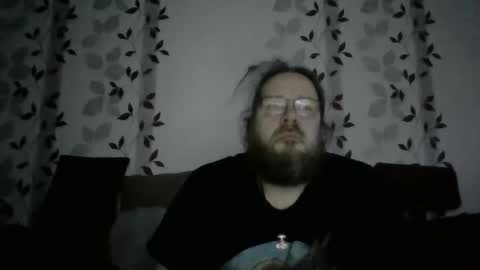 Snapshot of metallbuddy chatting on 01.09.25 ask me online show from 01.09.25