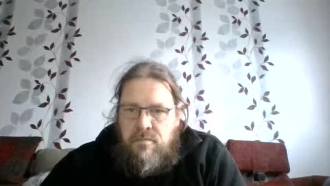 Snapshot of metallbuddy chatting on 01.10.25 ask me online show from 01.10.25