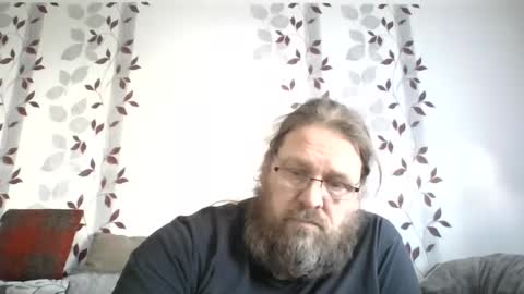 Snapshot of metallbuddy chatting on 03.09.25 ask me online show from 03.09.25