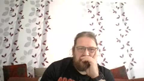 Snapshot of metallbuddy chatting on 11.02.25 ask me online show from 11.02.25