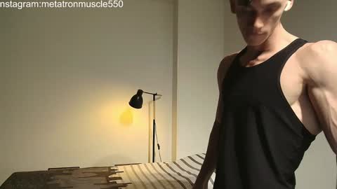 Snapshot of metatron_muscle chatting on 01.24.25 Dany online show from 01.24.25