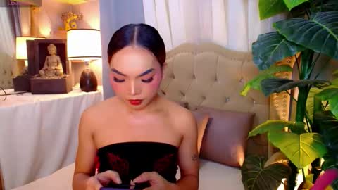 Snapshot of metawinathan chatting on 10.17.25 myka online show from 10.17.25